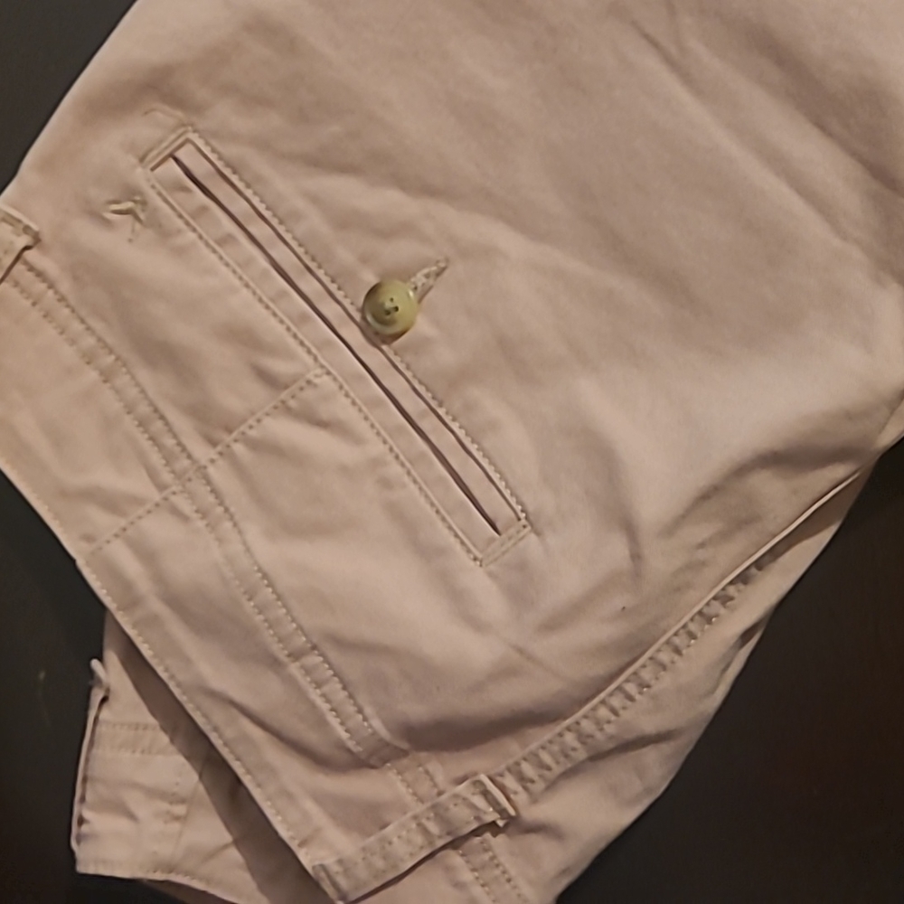 Shorts - Picture 3 of 3